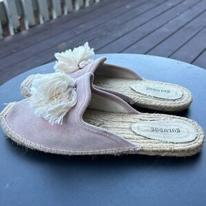 Soludos peony/pink suede tasseled espadrille mules size 9
